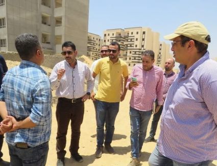 وزير الإسكان يتفقد مشروعات مدن العبور والمنيا والفشن الجديدة