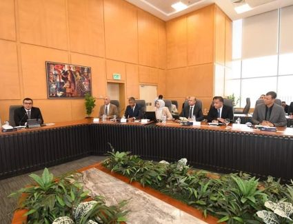 وزير الإسكان يوجه بسرعة إنهاء مشروعات الجهاز التنفيذى للمياه والصرف طبقاً للأولويات