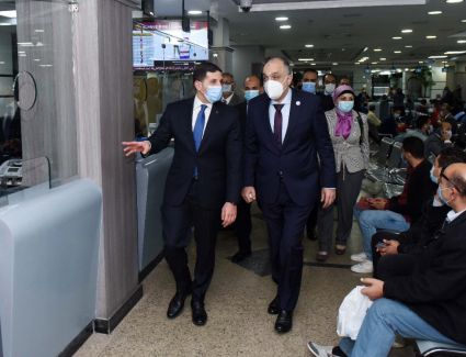 رئيس هيئة الاستثمار يستقبل وفد "مجلس النواب" لتحفيز المشروعات المتوسطة والصغيرة