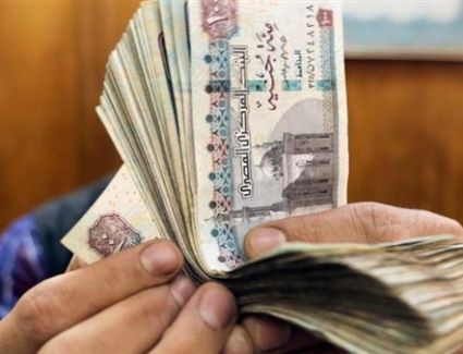 القبض على 8 تجار مخدرات حاولوا غسل 80 مليون جنيه في العقارات بمطروح