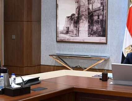 رئيس الوزراء يتابع موقف تنفيذ مشروع تطوير عواصم المحافظات بالسويس