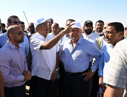 رئيس الوزراء لأهالي المنطقة: مشروع مدينة «رأس الحكمة» سيكون «مصدر الخير» للجميع