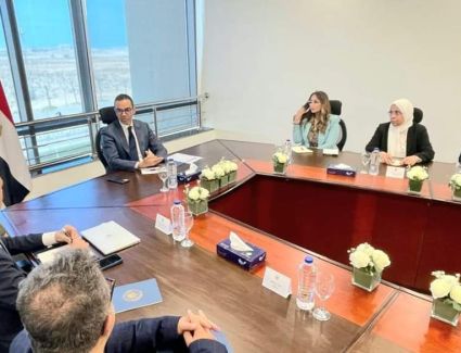 الاستثمار: زيادة قدرة الشركات المصرية على النفاذ للأسواق الخارجية والاستفادة من شبكة اتفاقيات التجارة الحرة