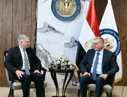 وزير البترول يبحث مع شركة شيفرون العالمية زيادة الاستثمارات 