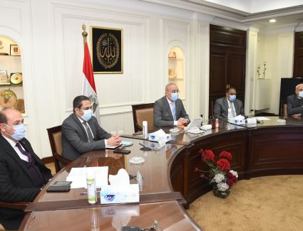 وزير الإسكان يتابع إعداد الرسومات التنفيذية لمشروع "جبال سيناء.. موقع التجلى الأعظم بمدينة سانت كاترين"