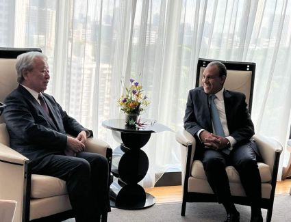 وزير الخارجية يلتقي برئيس وكالة اليابان للتعاون الدولي «الجايكا»