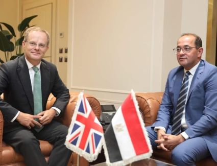 وزير المالية .. فى أول لقاء بالسفير البريطانى بالقاهرة:  وزير المالية للسفير البريطاني: الوضع الاقتصادى في مصر أصبح يشهد استقرارًا وسنعمل على جذب الاستثمارات الخاصة