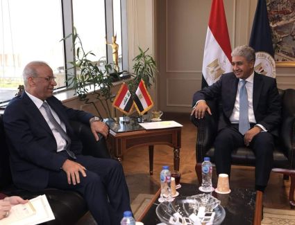 وزير السياحة وسفير العراق يتبادلا الرؤى لتعزيز آليات التعاون
