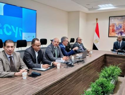 الإسكان تبحث التعاون مع ممثلي شركات أحد التحالفات المتخصصة في تنفيذ مشروعات المياه والصرف