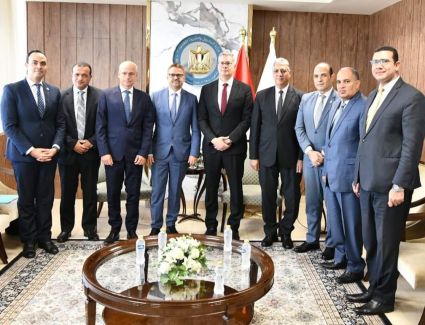 وزير البترول يعقد اجتماعين منفصلين مع مسئولي توتال الفرنسية وإنرجى البريطانية