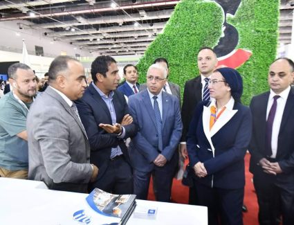  وزيرة البيئة تفتتح معرض الشرق الأوسط الدولي لصناعة الورق و الكرتون والصناعات التحويلية 