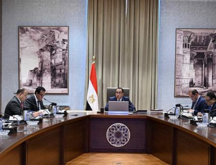 رئيس الوزراء يتابع الموقف التنفيذي والمالي للخدمات التي تقدمها هيئة الرعاية الصحية
