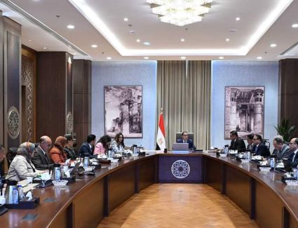 رئيس الوزراء يتابع مستجدات المرحلة الأولى من مشروع «رأس الحكمة» والتعويضات المقررة للمستحقين