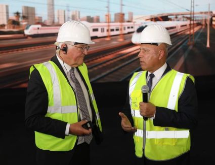 رئيس المانيا الاتحادية  في زيارة تاريخية لمحطة العاصمة بمشروع الخط الأول من شبكة القطار الكهربائي السريع