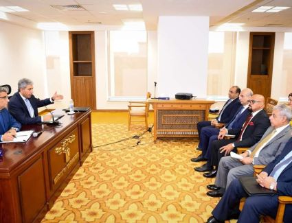 وزير السياحة والآثار يلتقي 30 سفيرا مصريا وقنصلا عام من الموفدين لتمثيل مصر بالخارج قبل سفرهم لتولي مهام مناصبهم