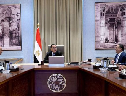 رئيس الوزراء يتابع مع وزير التربية والتعليم انتظام العام الدراسي الجديد