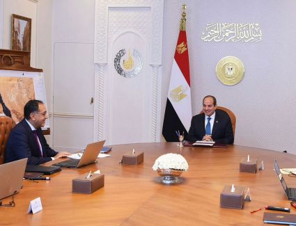 الرئيس السيسي يستعرض المحاور الاستراتيجية للتنمية الشاملة لمحافظة جنوب سيناء