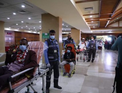 تنفيذًا لتوجيهات الرئيس السيسي.. إستقبال أول مجموعة من مصابي الثورة السودانية لإستكمال علاجهم بمصر