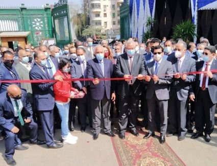 وزيرا الزراعة والشباب ومحافظ الجيزة يفتتحون معرض زهور الربيع الـ 88 بحديقة الأورمان بالجيزة