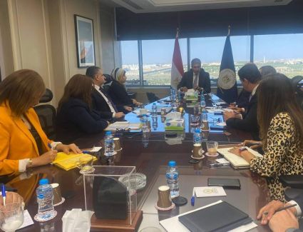 وزير السياحة والآثار يناقش خطة العمل لتطوير المنتجات السياحية بالمقصد المصري خلال الفترة القادمة 