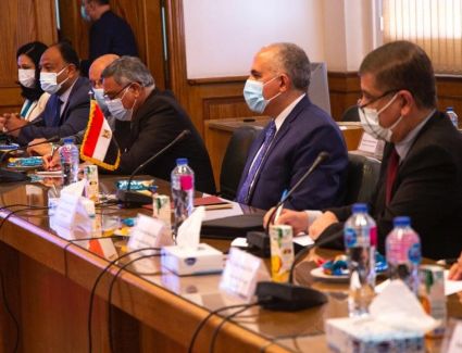 عبدالعاطى يبحث موقف مفاوضات سد النهضة مع المبعوث الأمريكي والمبعوثة الاوروبية