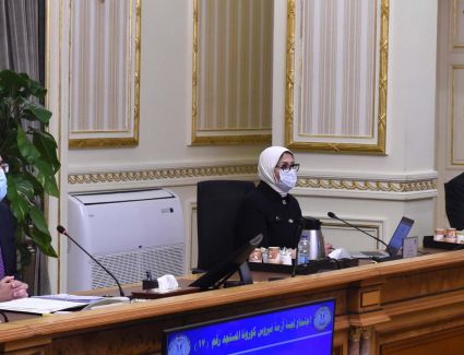 رئيس الوزراء يترأس اجتماع اللجنة العليا لإدارة أزمة فيروس كورونا