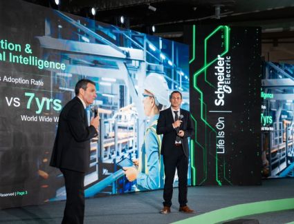 شنايدر إلكتريك تطلق ثلاثة منتجات جديدة لتعزيز أنظمة الطاقة وجهود الاستدامة