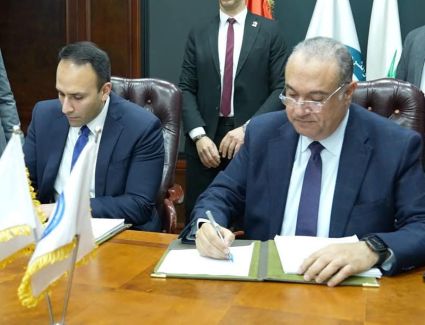 البترول تتعاون مع شركة أمريكية لاستقبال وتخزين الغاز الطبيعي المسال