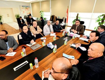 وزير الإسكان يستعراض موقف تنفيذ المشروعات التنموية المتنوعة بإقليم الساحل الشمالى الغربى