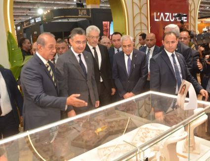 وزير التموين يفتتح معرض «نبيو» للذهب والمجوهرات 2024 