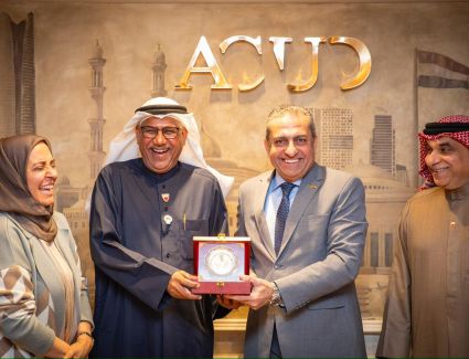 المهندس خالد عباس يستقبل وفداً من مجلسي النواب والشورى البحريني في زيارة العاصمة الإدارية الجديدة