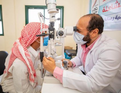 بمشاركة 49 طبيبا و220 متطوعا.. صندوق تحيا مصر ينظم قافلة طبية شاملة في 5 قرى بواحة سيوة 