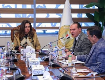 وزيرة التنمية المحلية جهود التوسع في نموذج "سوق اليوم الواحد" وتوفير السلع بأسعار مخفضة بالإسكندرية