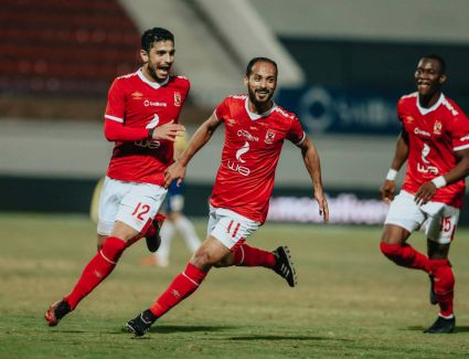 نجم منتخب مصر السابق: وليد سليمان "محلي" ولا يستحق تجديد الأهلي معه