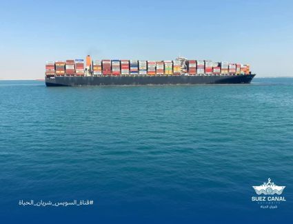 أسامة ربيع: قناة السويس تشهد عبور ٦٨ سفينة بحمولات صافية ٣,٦ مليون طن