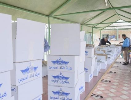 قناة السويس تشارك في دعم ألف أسرة من المتضررين بسبب فيروس كورونا بمحافظات القناة الثلاث