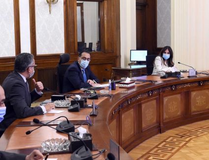 رئيس الوزراء يلتقي وزير السياحة والآثار لمناقشة عدد من ملفات الوزارة