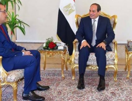 رئيس الوزراء يهنئ الرئيس السيسي بمناسبة الاحتفال بعيد العمال