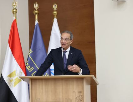 وزير الاتصالات يغادر إلى برشلونة للمشاركة فى المؤتمر العالمى للمحمول MWC 2025   