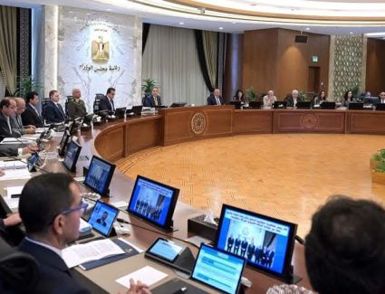 الوزارء يوافق على 13 قرارا مهما في الاجتماع الاسبوعي.. اعرف التفاصيل