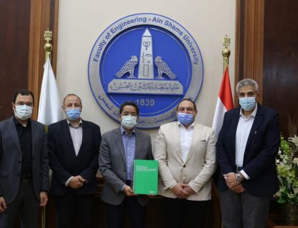 مذكرة تفاهم بين شنايدر إلكتريك وهندسة عين شمس لتدريس مقرر كود التركيبات الكهربائية العالمي IEC