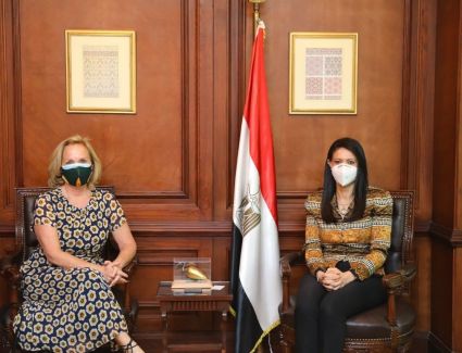 وزيرة التعاون الدولي تبحث مع مديرة مكتب الوكالة الأمريكية للتنمية الدولية موقف المشروعات الجارية واستراتيجية التعاون المستقبلية