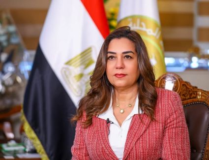 وزيرة التنمية المحلية تنسق مع محافظ الإسماعيلية لمتابعة حادث تصادم قطار مع ميني باص علي خط القنطرة شرق/بئر العبد