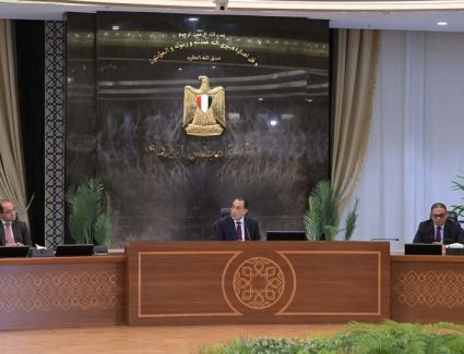 رئيس الوزراء يكشف حقيقة ما يثار بشأن بيع بنك القاهرة