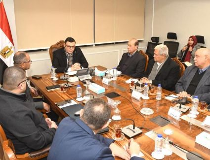 وزير الإسكان يعقد اجتماعه الدوري لمتابعة موقف تنفيذ مشروعات المبادرة الرئاسية حياة كريمة»