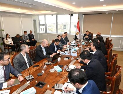 وزير الإسكان يتابع موقف منطقة الأعمال المركزية بالعاصمة الإدارية الجديدة