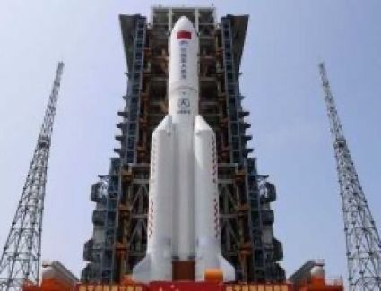  التلفزيون الصيني: الصاروخ الفضائي تفكك فوق بحر العرب بعد دخوله الغلاف الجوي 