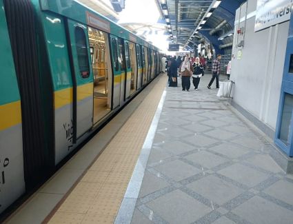 وزير النقل يتابع انتظام العمل بمرافق النقل والمواصلات تزامنًا مع احتفالات عيد الفطر المبارك