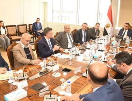  وزير الإسكان يُتابع معدلات تسويق عدد من مشروعات هيئة المجتمعات العمرانية الجديدة