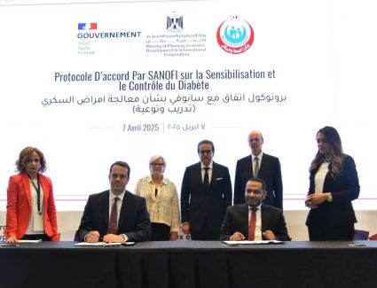وزراء الصحة والتعاون الدولي والاقتصاد بمصر وفرنسا يشهدون توقيع 4 اتفاقيات مع "سانوفي" و"جوستاف روسي" لتعزيز التعاون الصحي
